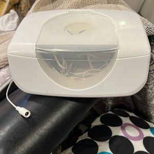 Wipes warmer